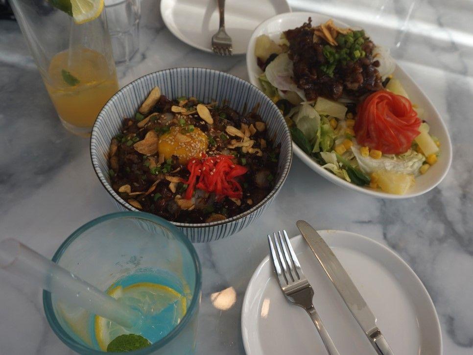 【The BEST Restaurants& Cafes in Itaewon】Only insider knows the 10 Best that you don